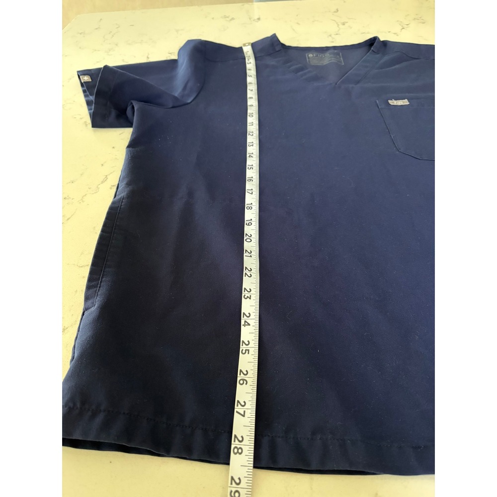 FIGS‎ Chisec Scrub Top Mens XL Navy Blue V-Neck 3-Pocket Technical Collection - Picture 5 of 6